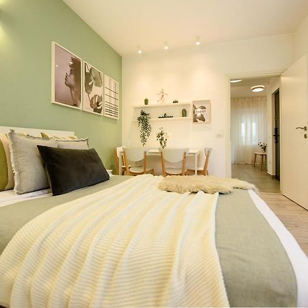 Spacious 1Br In The City Center - Amazing For Extended Stays بوخارست المظهر الخارجي الصورة