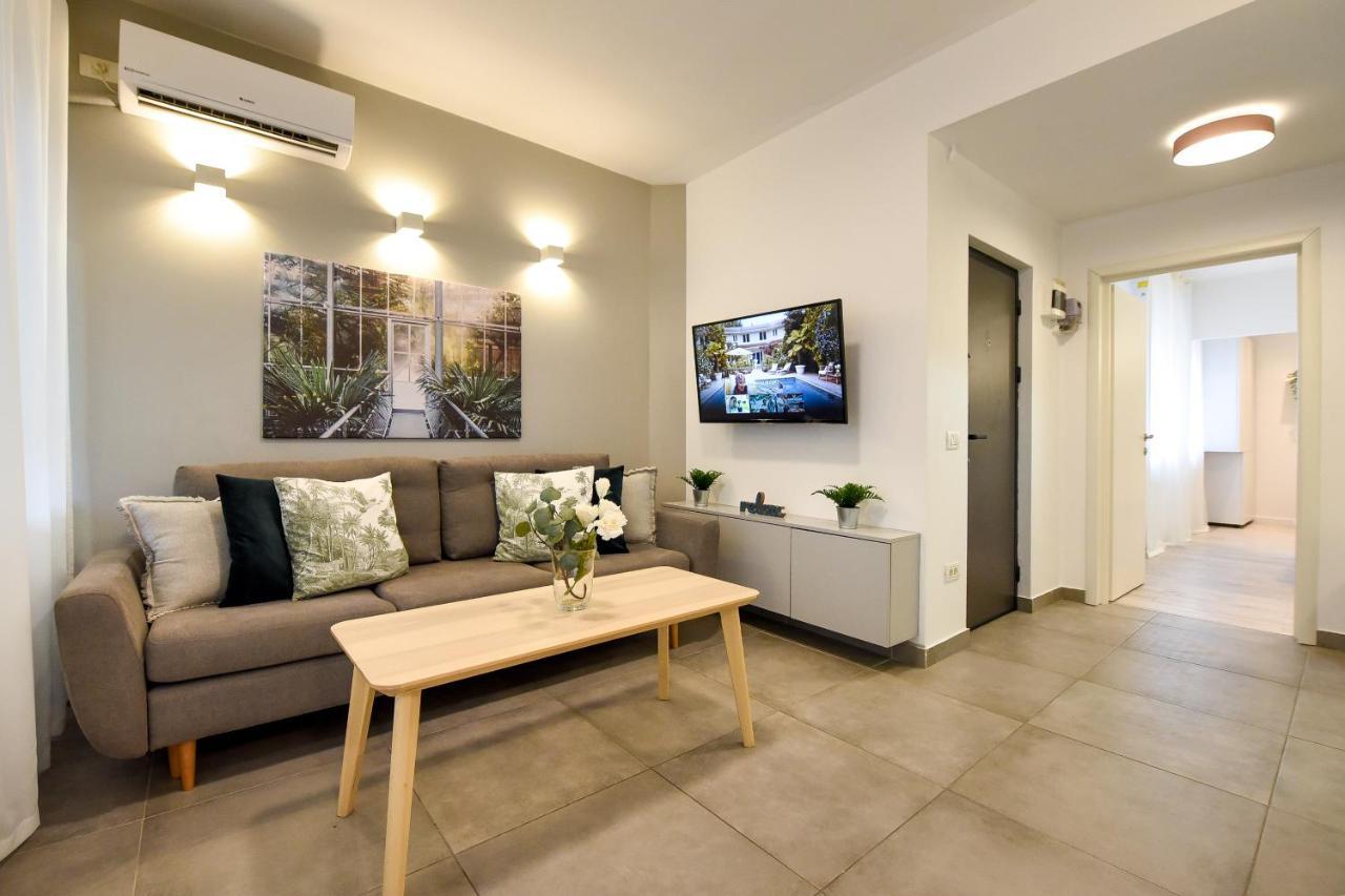 Spacious 1Br In The City Center - Amazing For Extended Stays بوخارست المظهر الخارجي الصورة